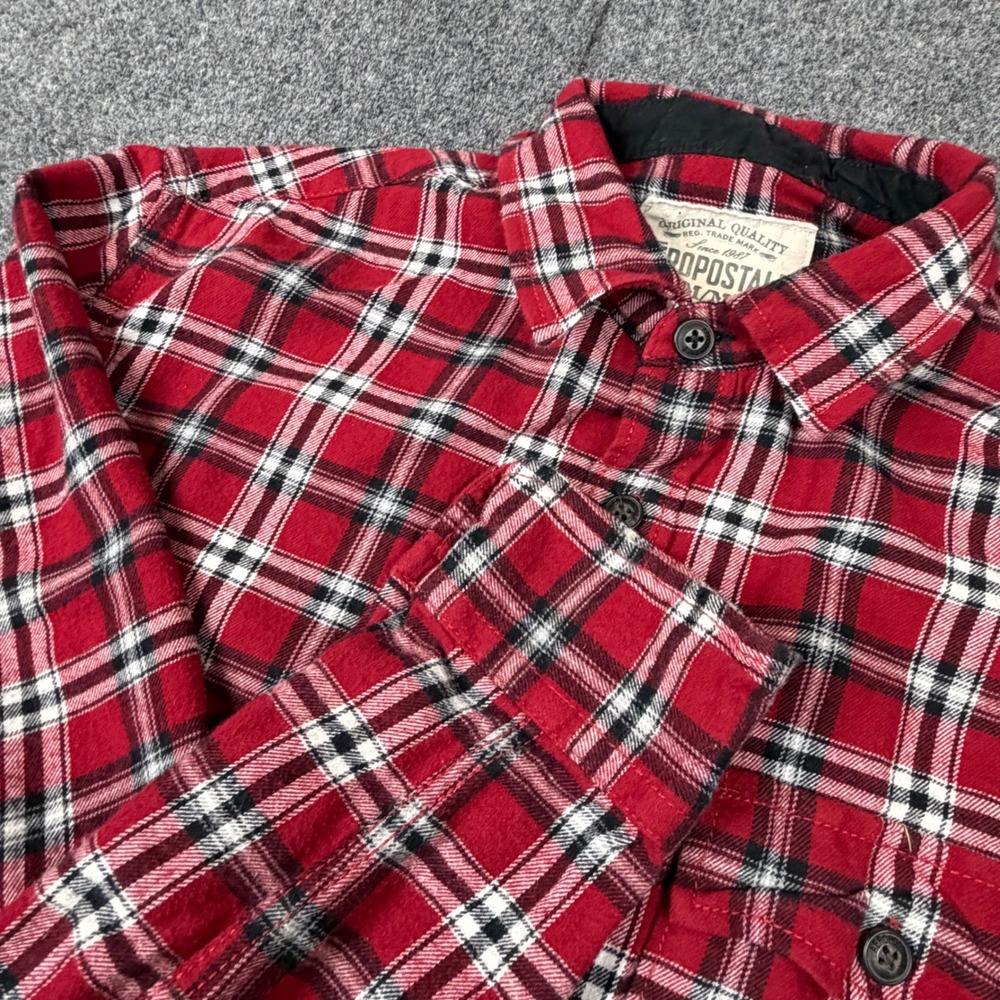 VTG Aeropostale Mens Size Medium Red Plaid Flannel Button Down Shirt Long Sleeve